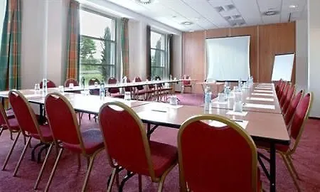 Campanile Hotel 2*
