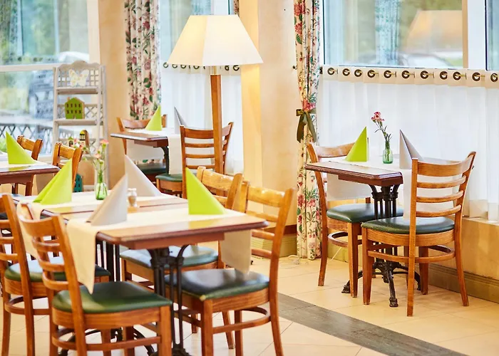 Отель Campanile