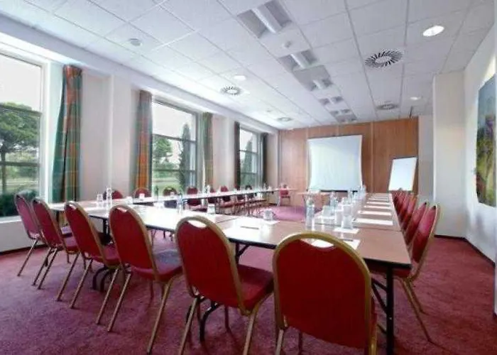 Campanile Отель