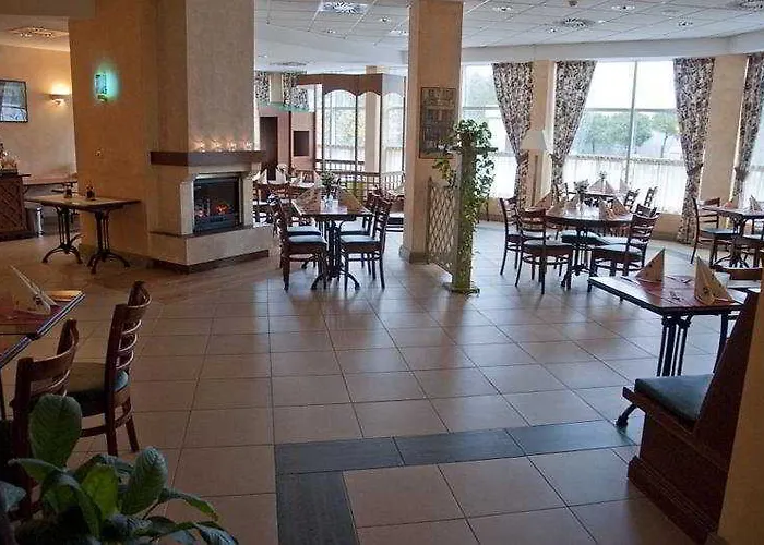 Campanile Отель 2*