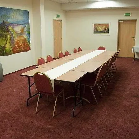 Campanile Hotell 2*