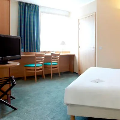 מלון Campanile 2*